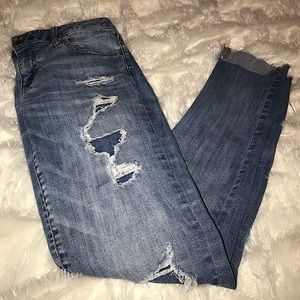 AEO Ripped Low-Rise Skinny Jeans: Size 10 Long